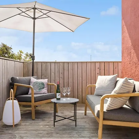 Dom wakacyjny Two-bedroom In