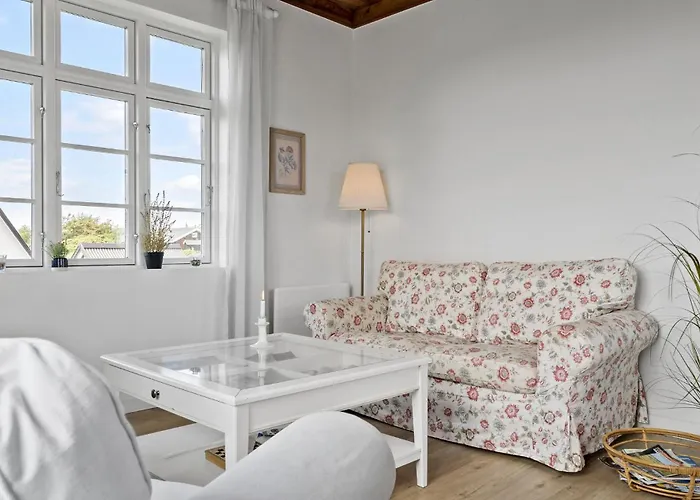 Two-bedroom In Holiday home *