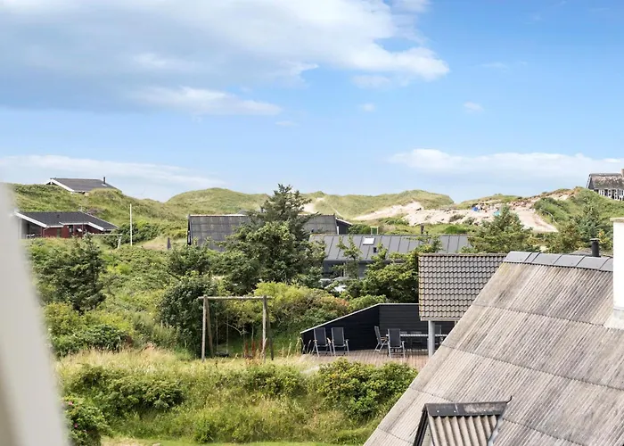 Two-bedroom In Holiday home *